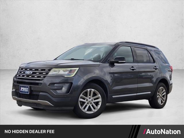 Used 2017 Ford Explorer XLT w/ Equipment Group 202A FWD image 1