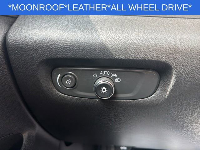 Used 2023 Chevrolet Traverse LT AWD/4WD image 35