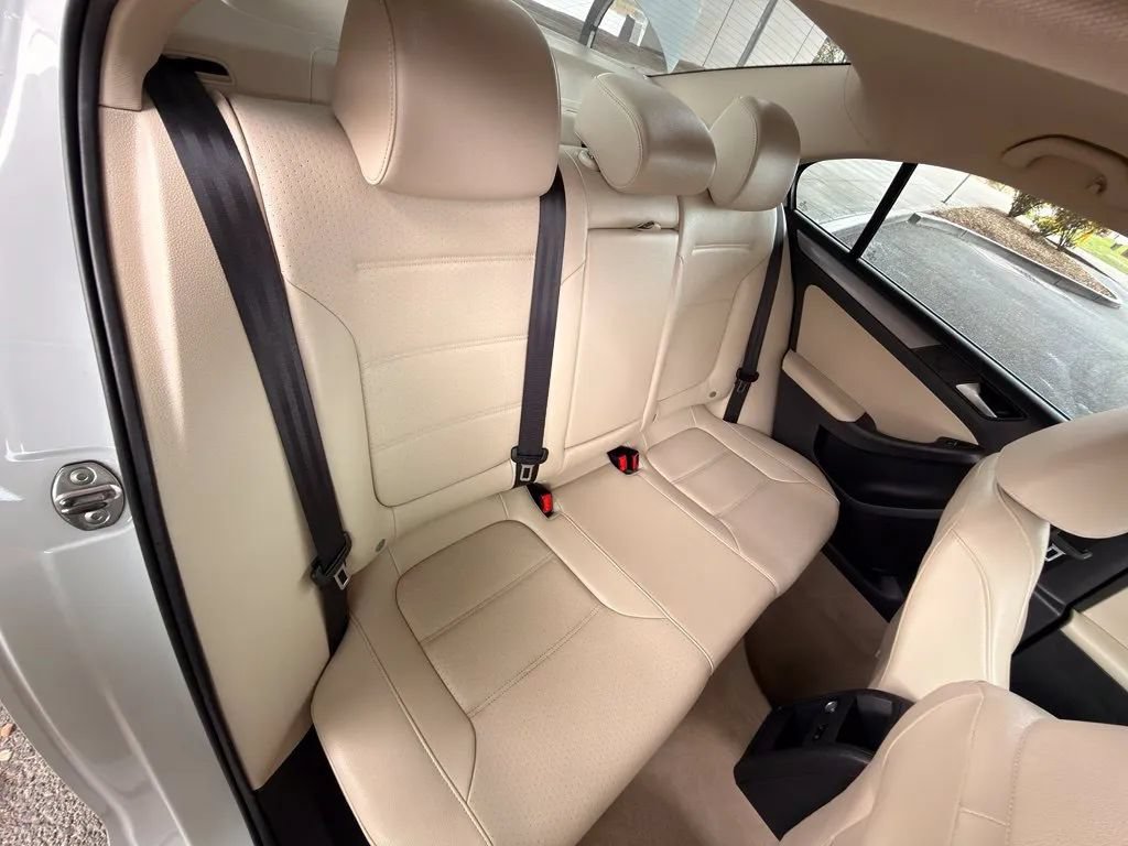 Used 2014 Volkswagen Jetta TDI FWD image 31