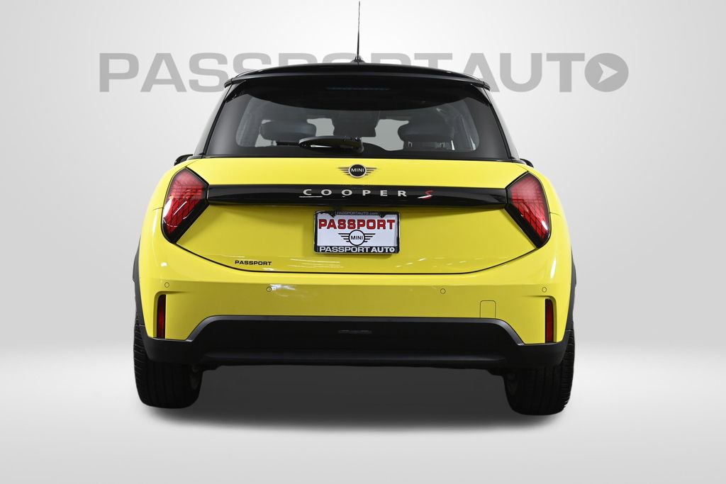 Certified 2025 MINI Cooper S image 8
