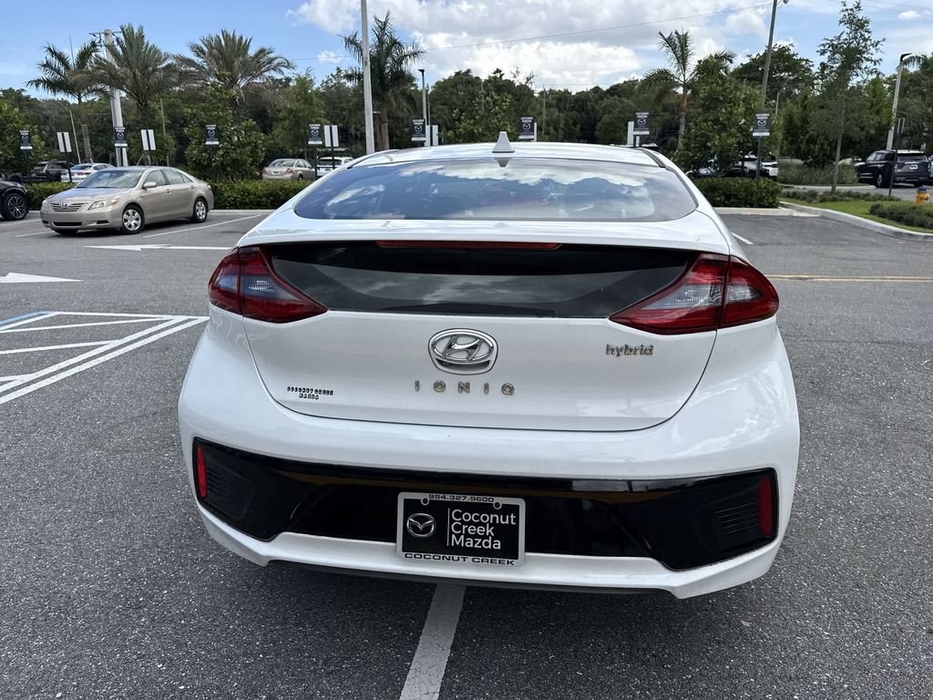 Used 2019 Hyundai Ioniq Limited FWD image 25