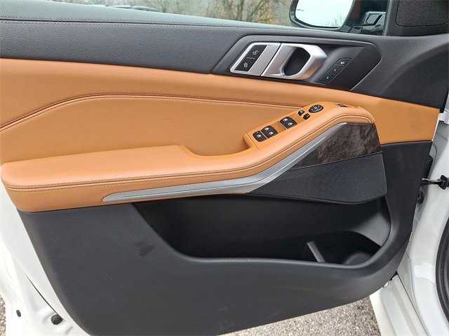 Used 2023 BMW X5 xDrive40i w/ Executive Package image 14
