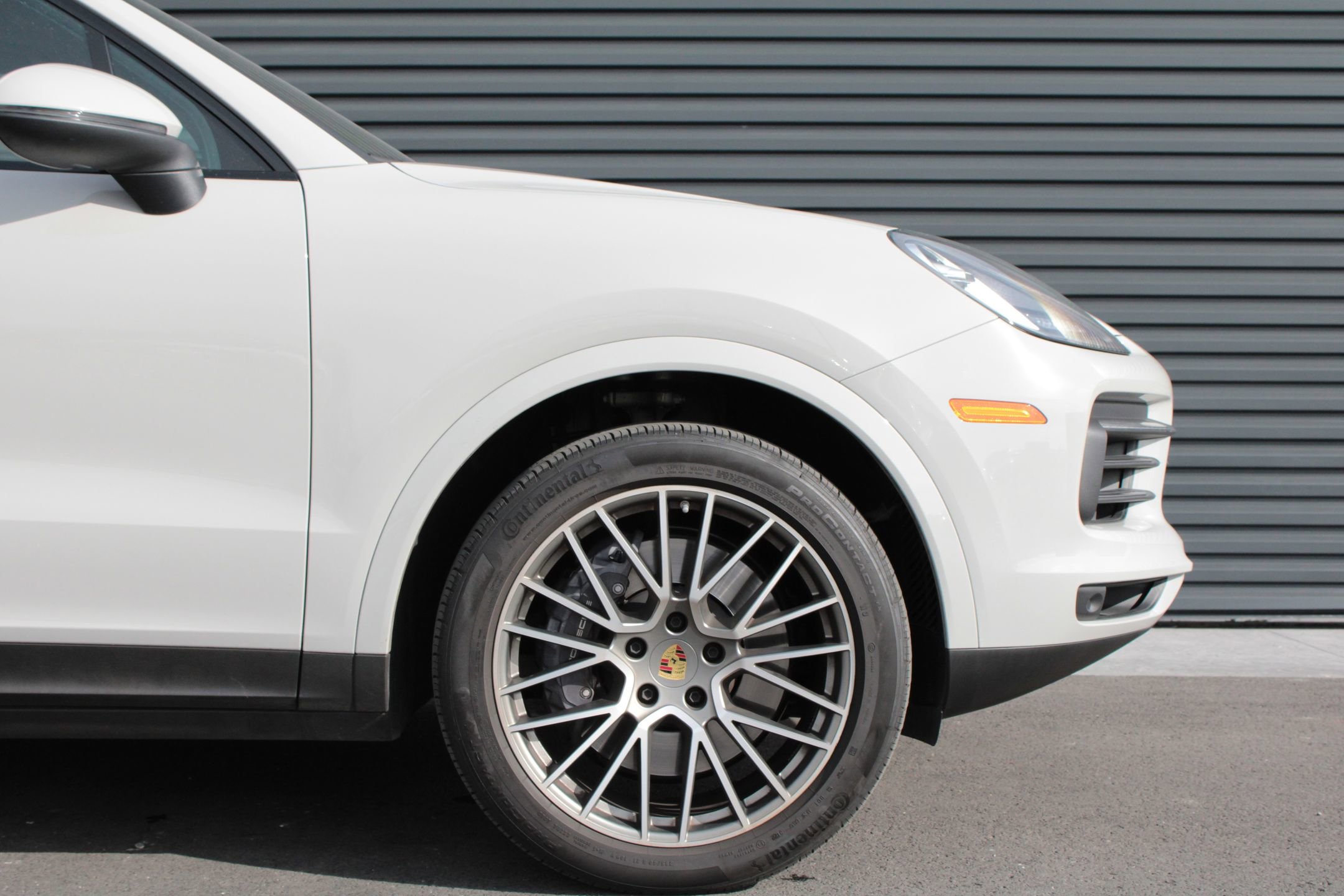 Certified 2023 Porsche Cayenne Platinum Edition image 13