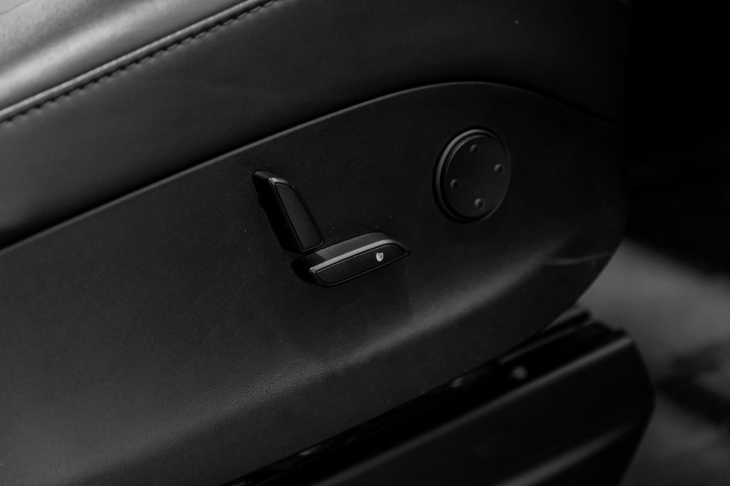 Used 2018 Tesla Model X P100D image 31