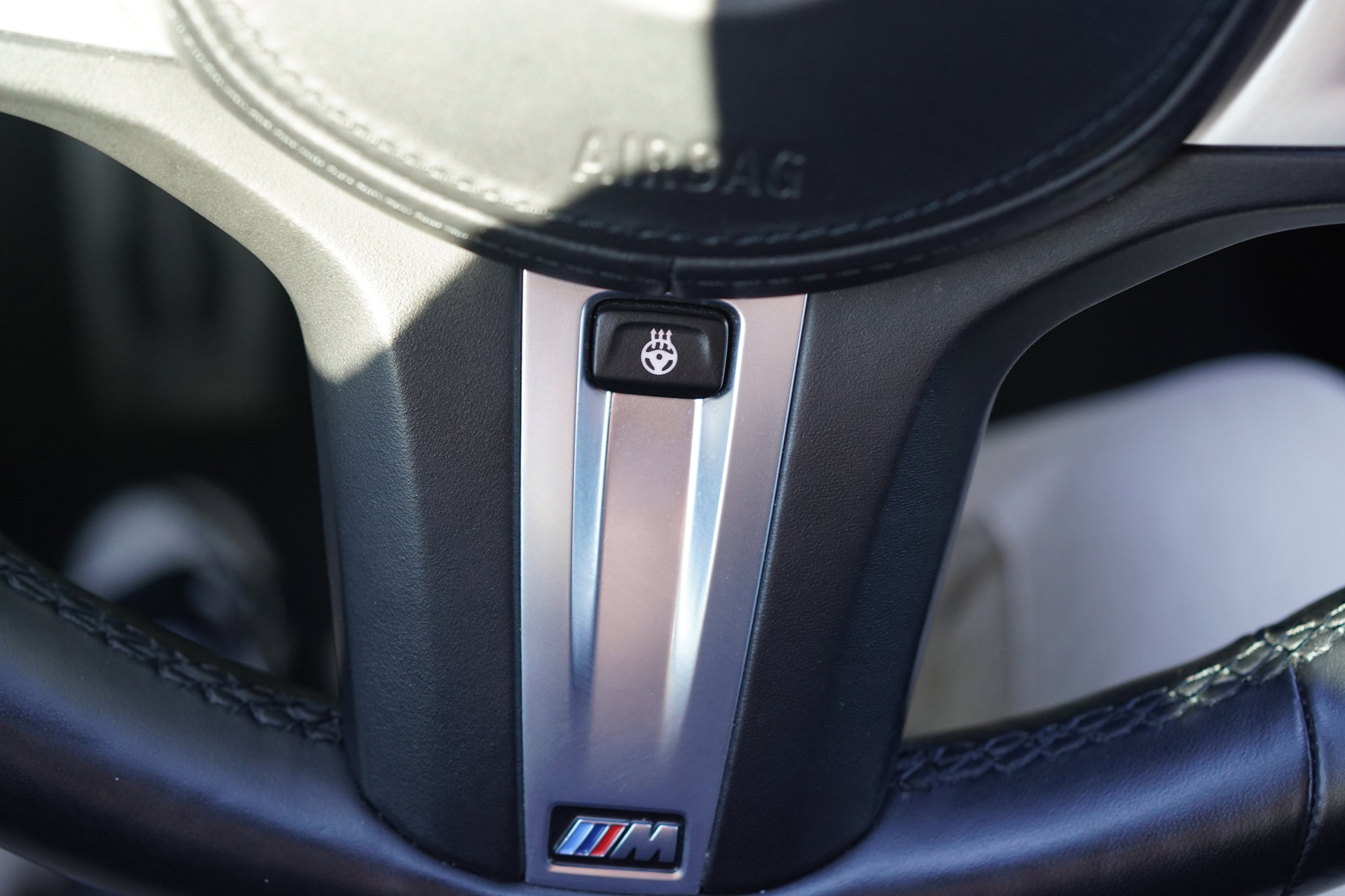 Used 2022 BMW 440i xDrive Convertible w/ Premium Package image 35