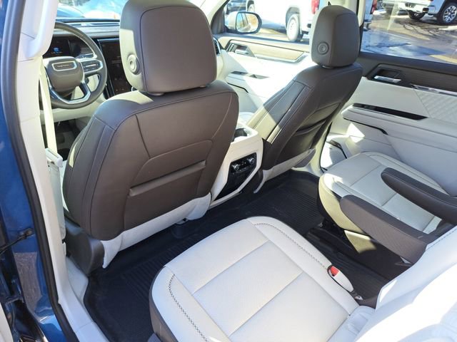 Used 2024 GMC Acadia Denali image 12