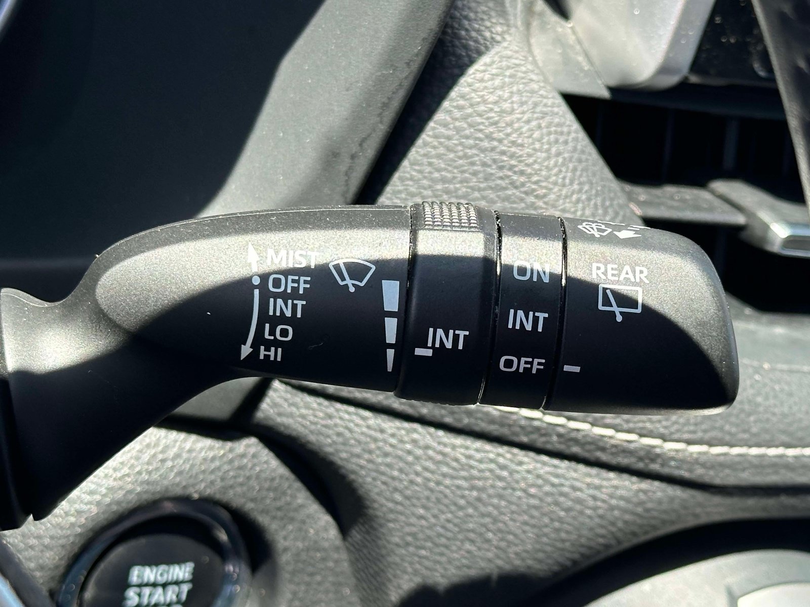 Used 2019 Toyota RAV4 Limited w/ Advanced Technology Package AWD/4WD image 26