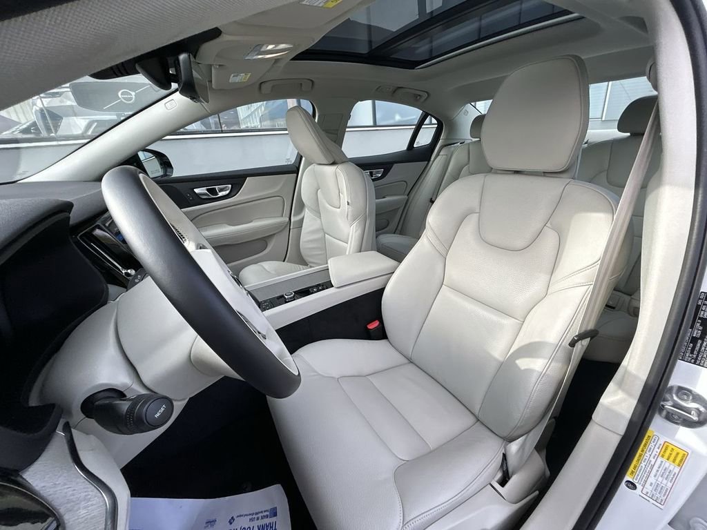 Certified 2025 Volvo S60 B5 Plus FWD image 15