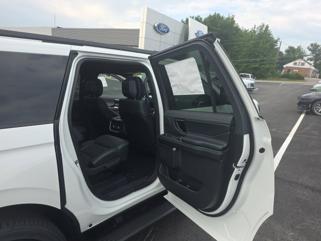 New 2027 Ford Expedition Max Platinum w/ Stealth Performance Package AWD/4WD image 33