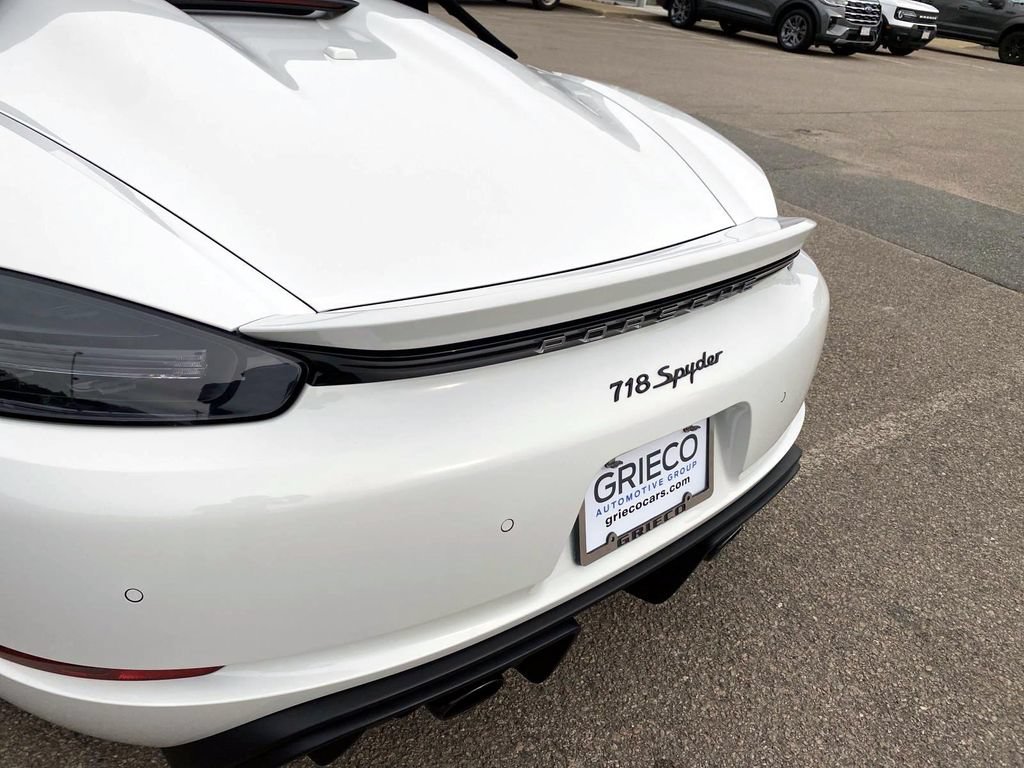 Used 2021 Porsche 718 Boxster Spyder RWD image 23