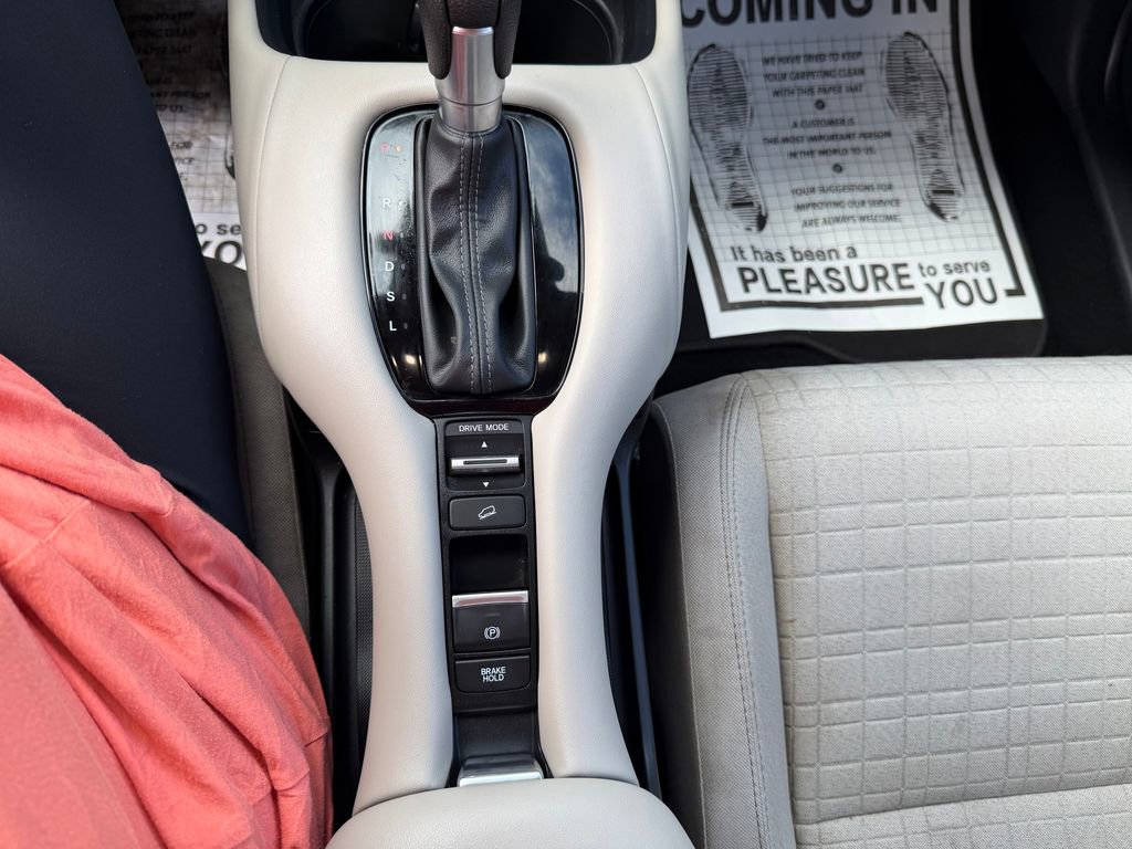 Used 2025 Honda HR-V LX image 19