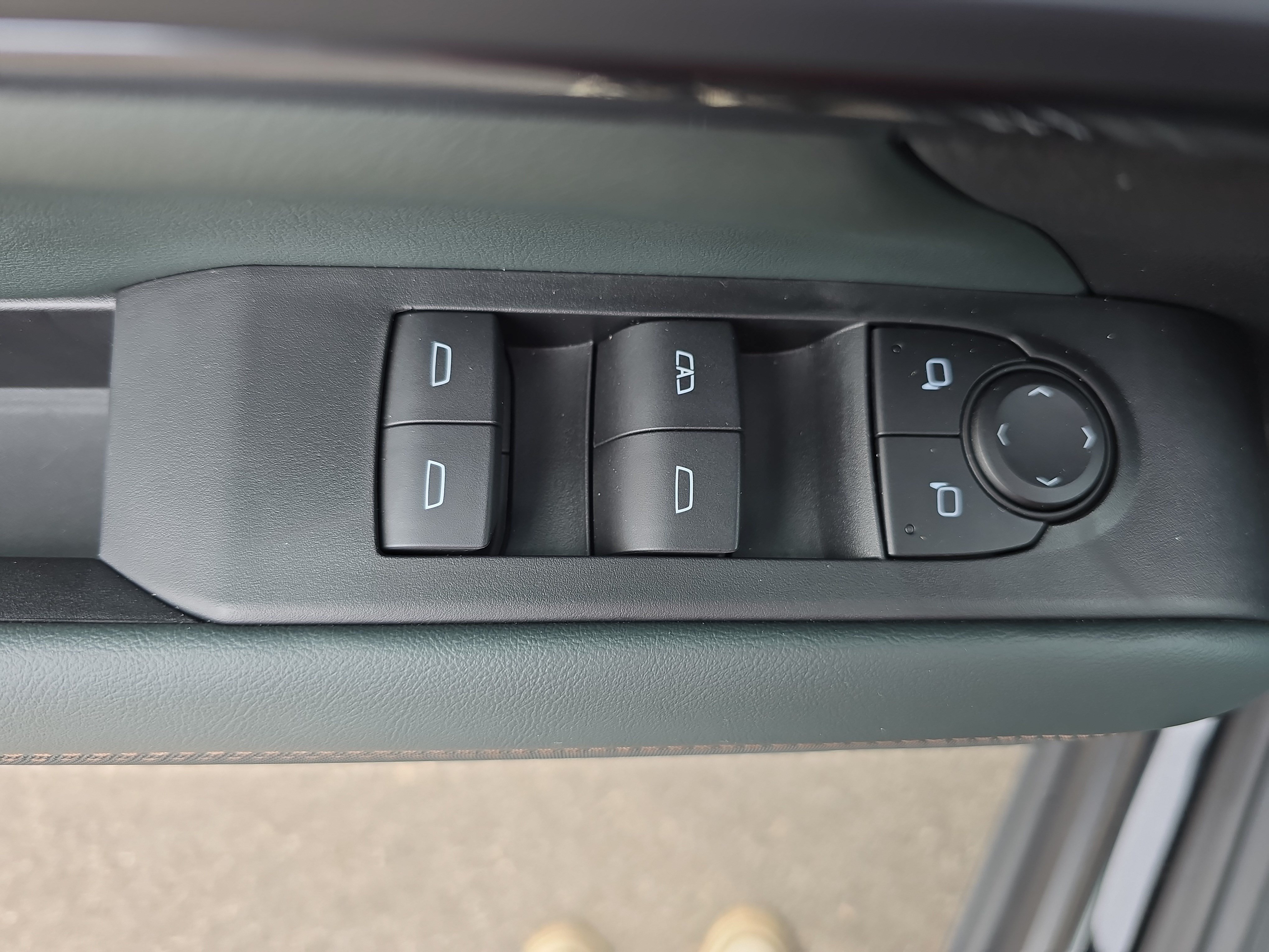 Used 2026 GMC Terrain AT4 w/ Convenience Package III AWD/4WD image 27