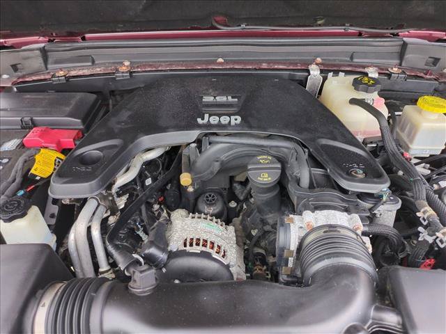 Used 2021 Jeep Gladiator Sport AWD/4WD image 23