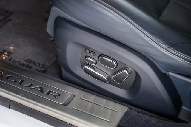 Used 2015 Jaguar XJ L Portfolio image 42