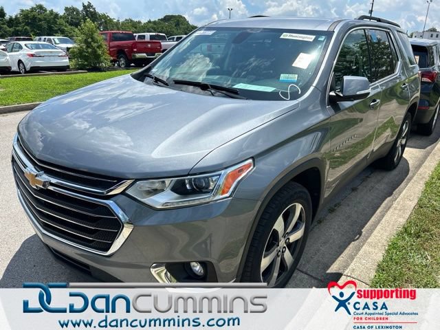 Used 2021 Chevrolet Traverse LT w/ LT Premium Package AWD/4WD image 1
