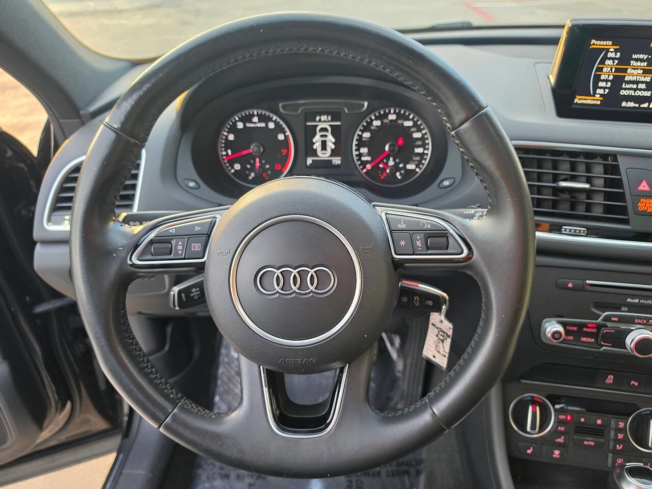 Used 2018 Audi Q3 2.0T Premium image 43