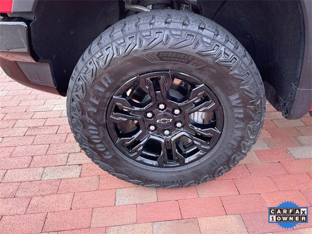 Used 2022 Chevrolet Silverado 1500 ZR2 w/ Technology Package image 10