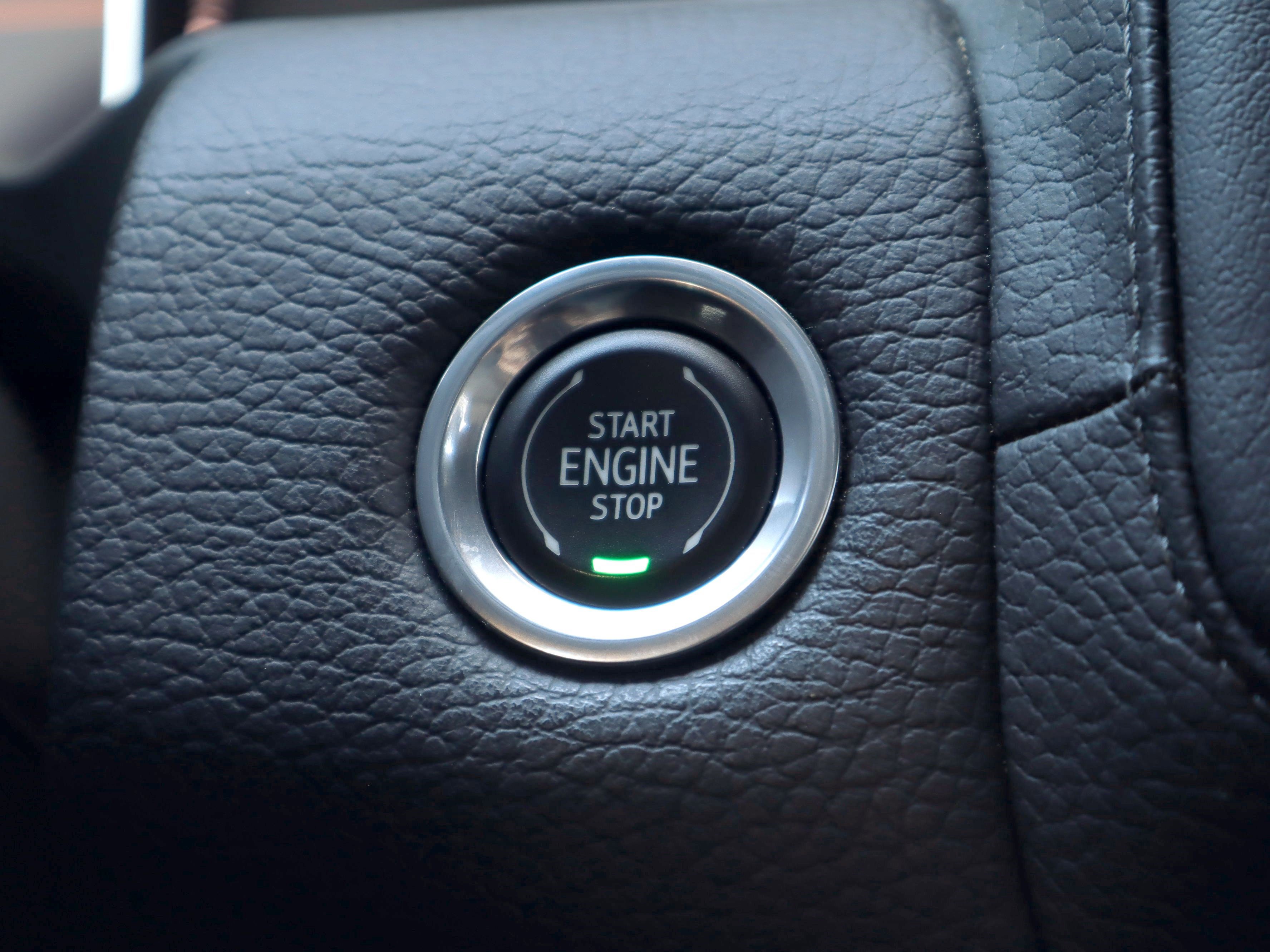 Used 2021 GMC Yukon Denali w/ Denali Ultimate Package image 29