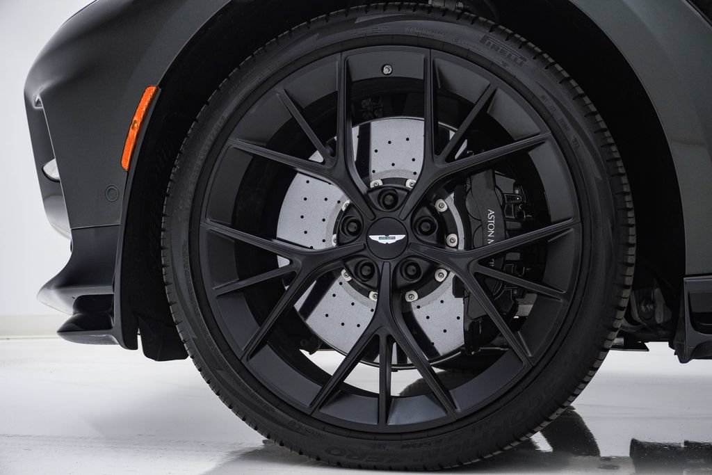 Used 2025 Aston Martin DBX 707 AWD/4WD image 15