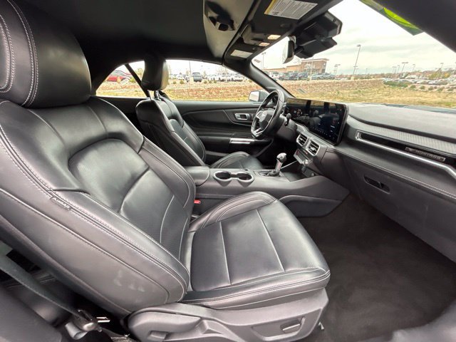 Used 2025 Ford Mustang Premium RWD image 16