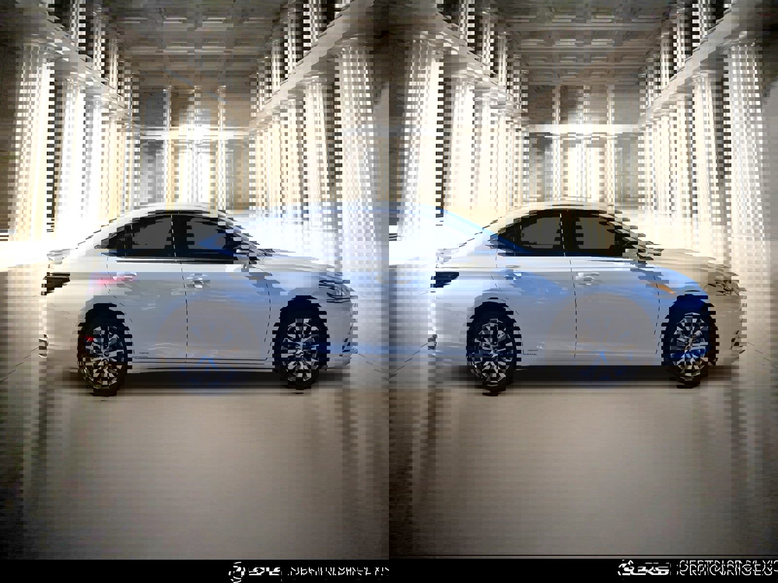 Certified 2019 Lexus ES 300h w/ Accessory Package image 4