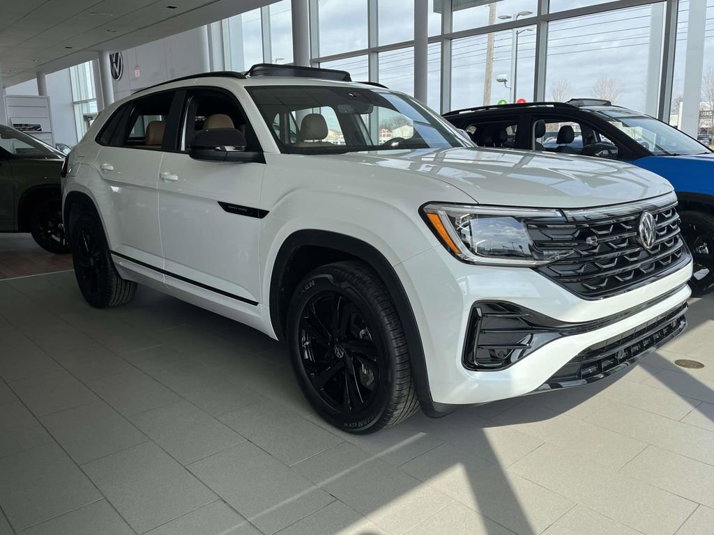 New 2026 Volkswagen Atlas Cross Sport SEL R-Line image 5