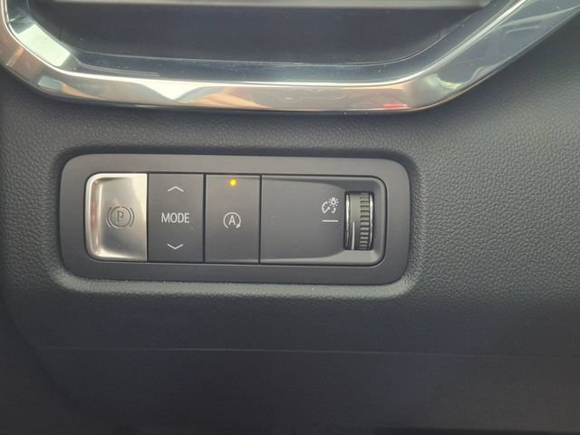 Used 2025 GMC Acadia Denali FWD image 16
