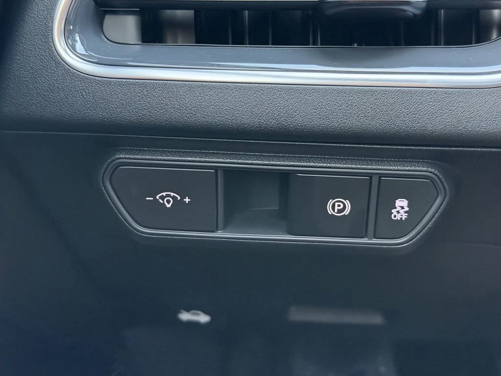 Certified 2025 Kia K4 GT-Line w/ GT-Line Premium Package FWD image 28