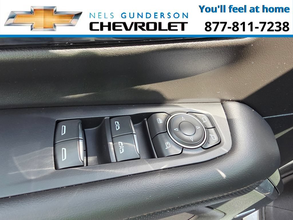 Certified 2025 Chevrolet Suburban High Country AWD/4WD image 21