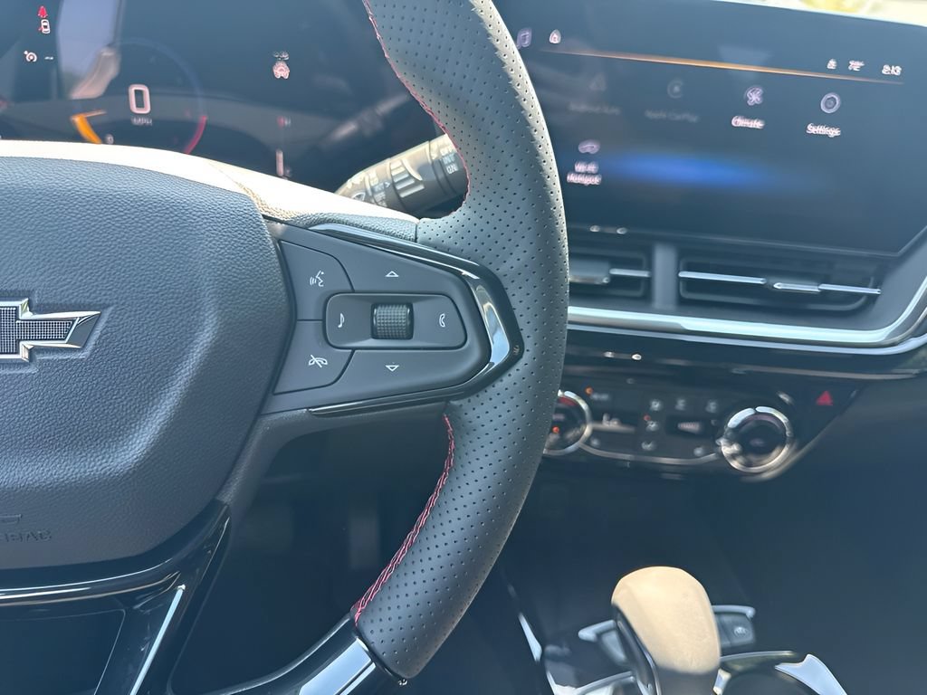 New 2026 Chevrolet Trax RS w/ Sunroof Package FWD image 15