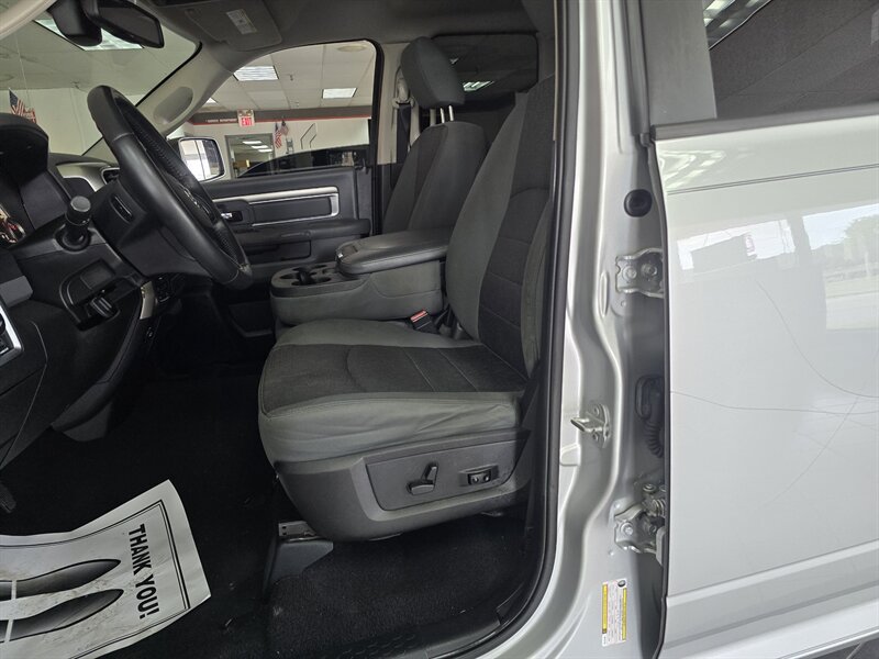 Used 2016 RAM 1500 Big Horn AWD/4WD image 10