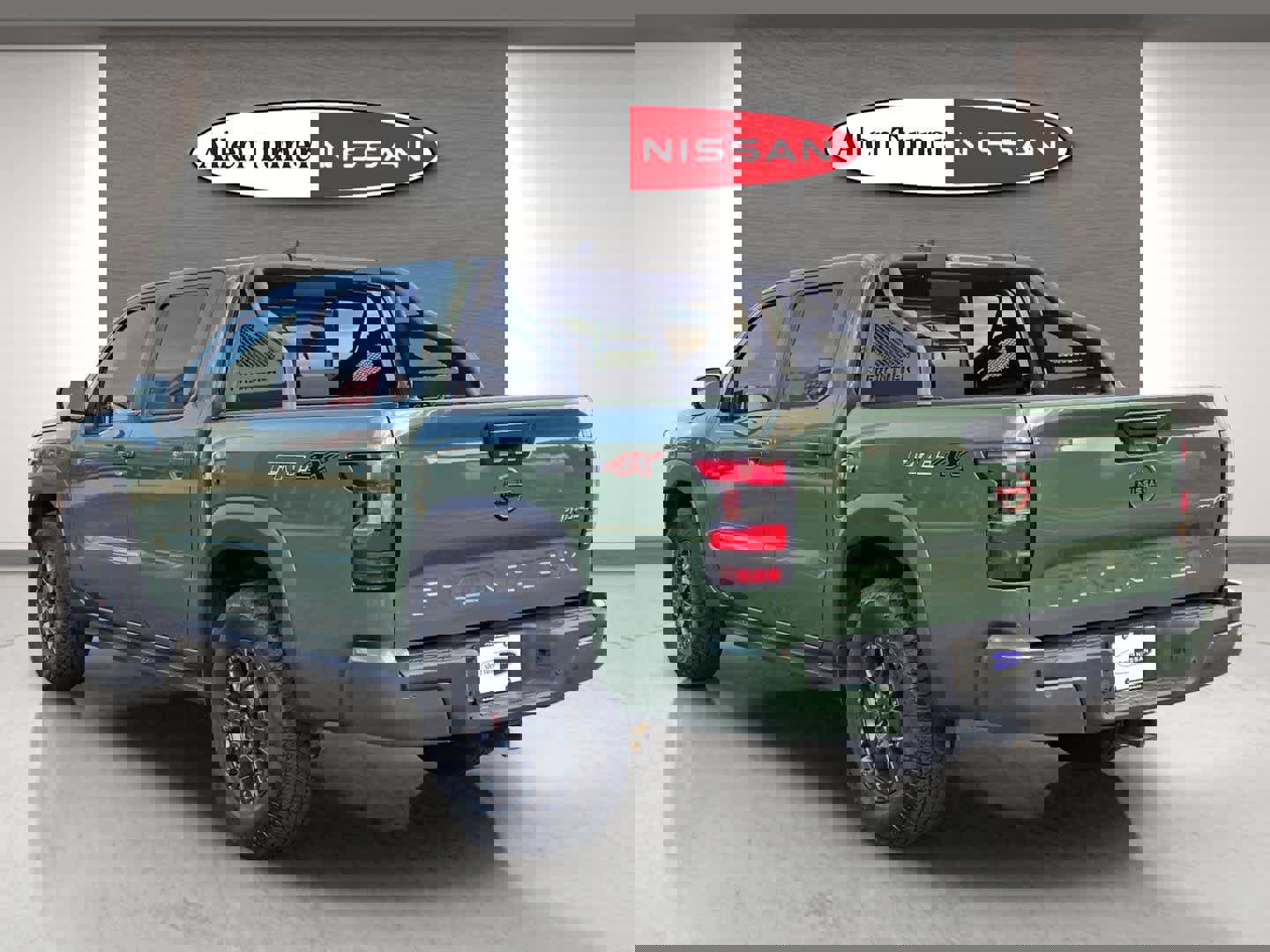 Used 2023 Nissan Frontier PRO-4X w/ Pro-4X Premium Package image 8