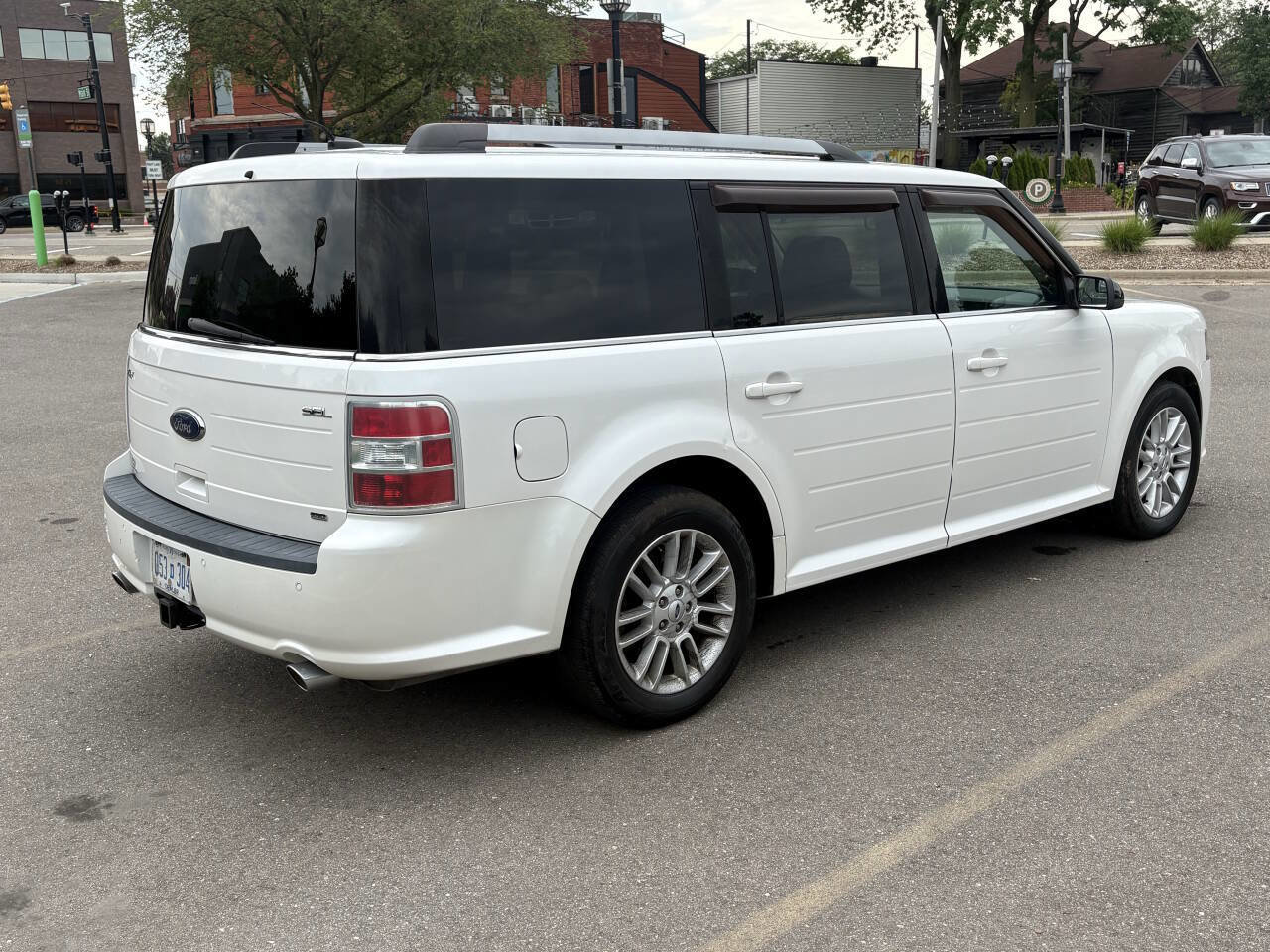 Used 2013 Ford Flex SEL w/ Class III Trailer Tow Pkg image 12
