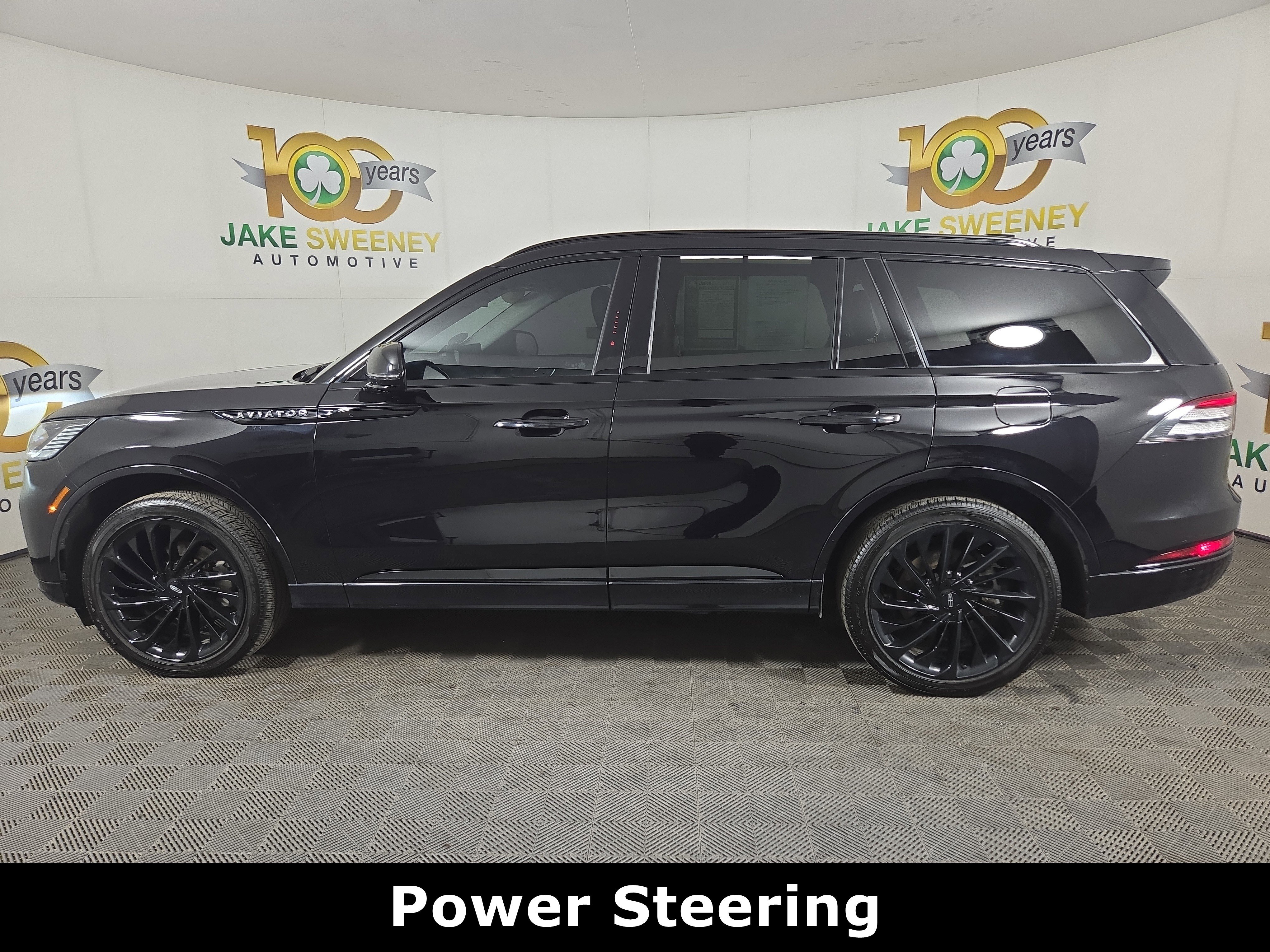 Used 2025 Lincoln Aviator Reserve w/ Jet Appearance Package AWD/4WD image 4