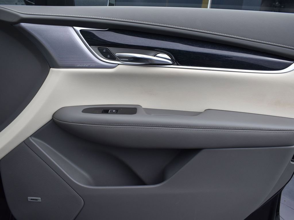 Certified 2023 Cadillac XT6 Premium Luxury w/ LPO, Floor Liner Package image 34