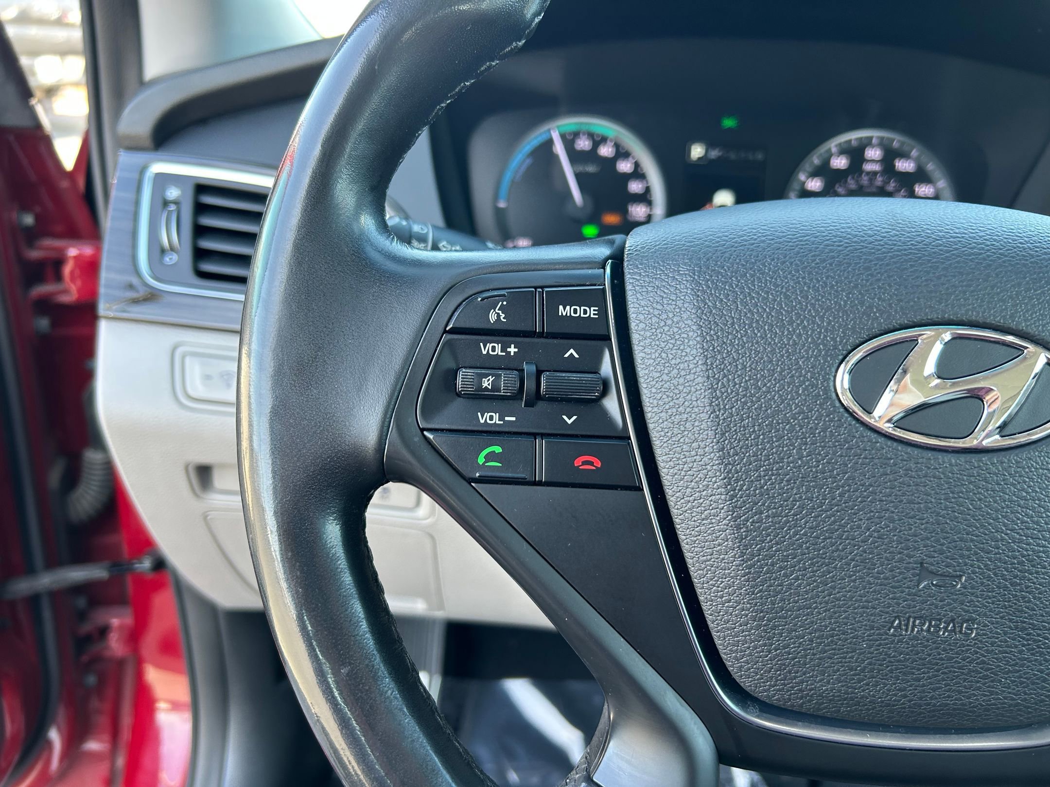 Used 2016 Hyundai Sonata Limited w/ Option Group 02 image 14