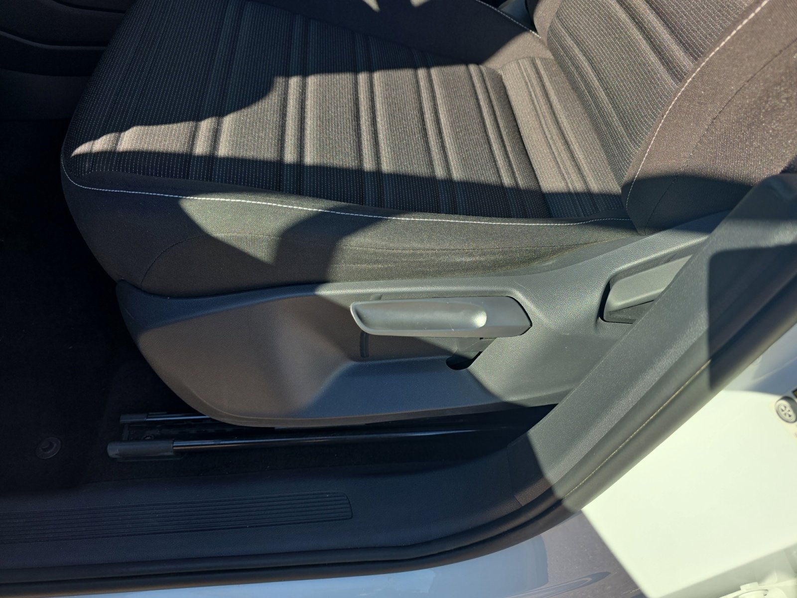 Certified 2023 Volkswagen Tiguan S image 14