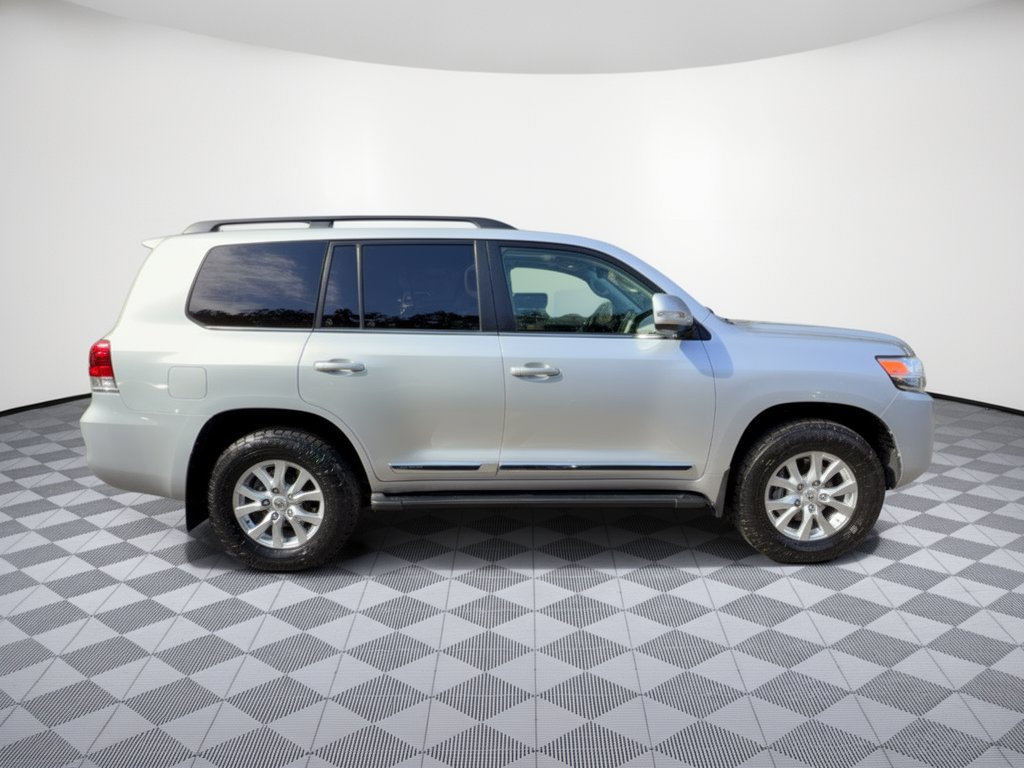 Used 2018 Toyota Land Cruiser AWD/4WD image 8