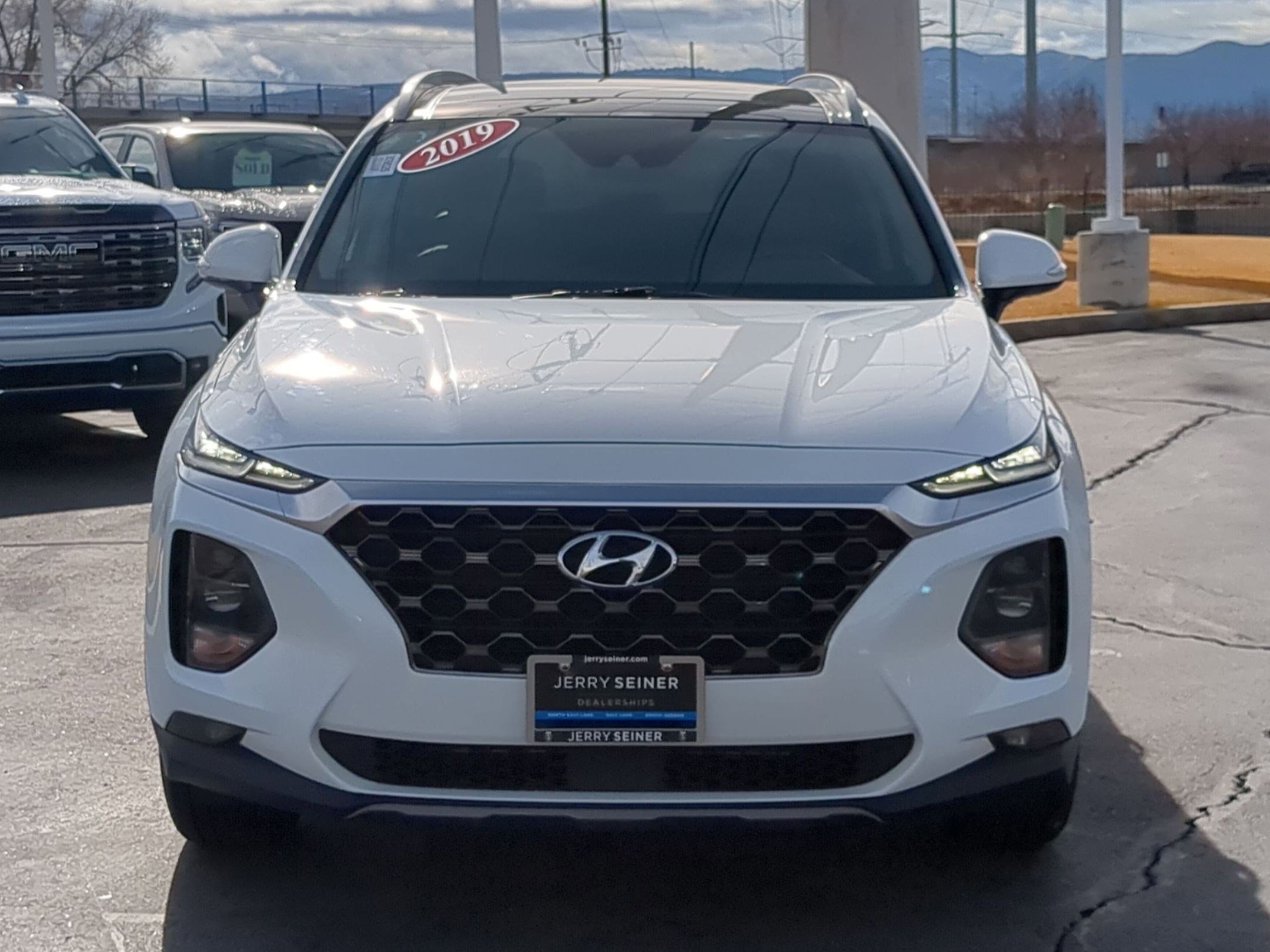 Used 2019 Hyundai Santa Fe Limited image 8