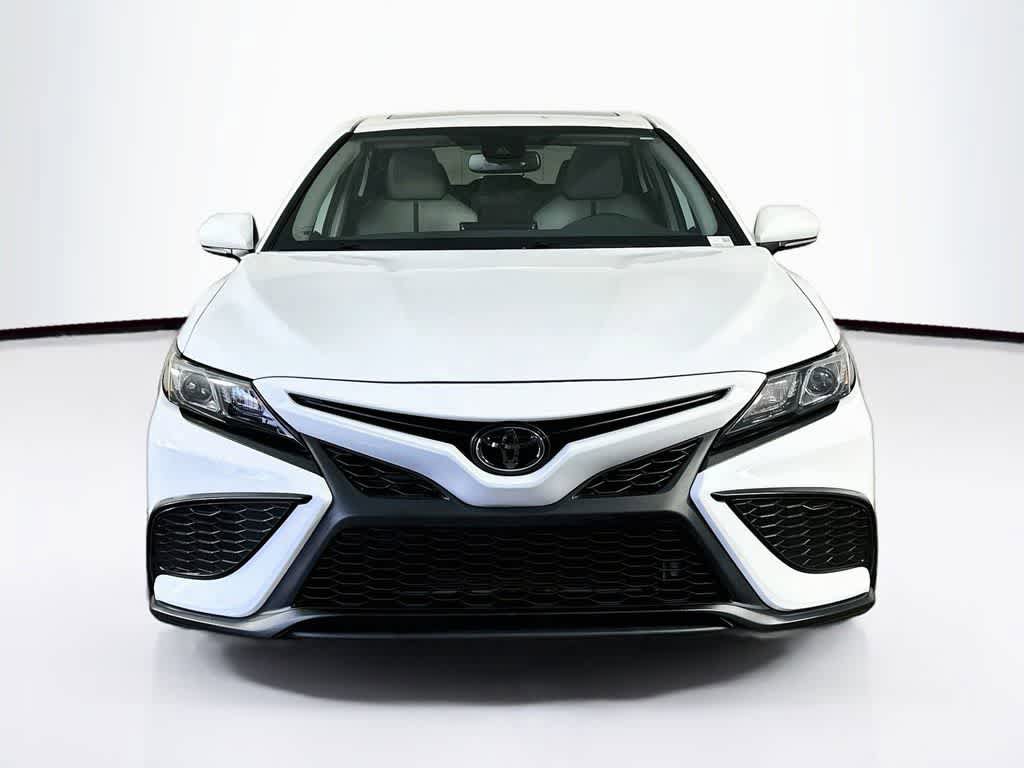 Used 2024 Toyota Camry SE w/ Convenience Package FWD image 6