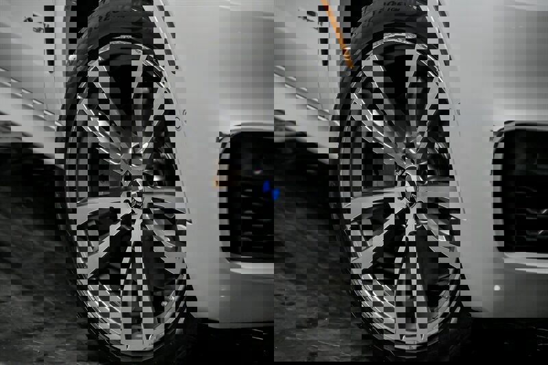 Used 2018 BMW X6 xDrive50i image 3