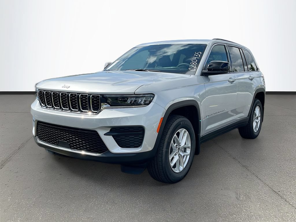 New 2026 Jeep Grand Cherokee Laredo AWD/4WD image 3