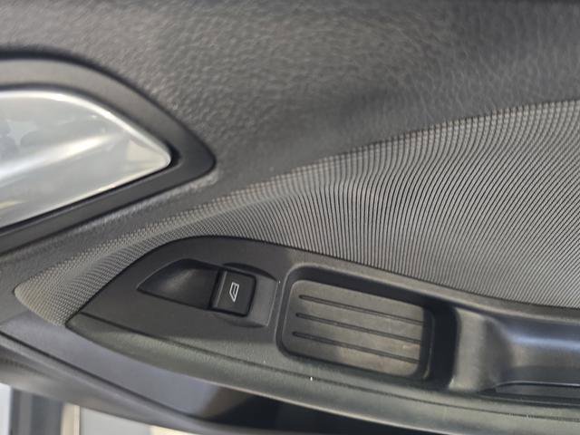 Used 2014 Ford Focus SE w/ SE Winter Package FWD image 36