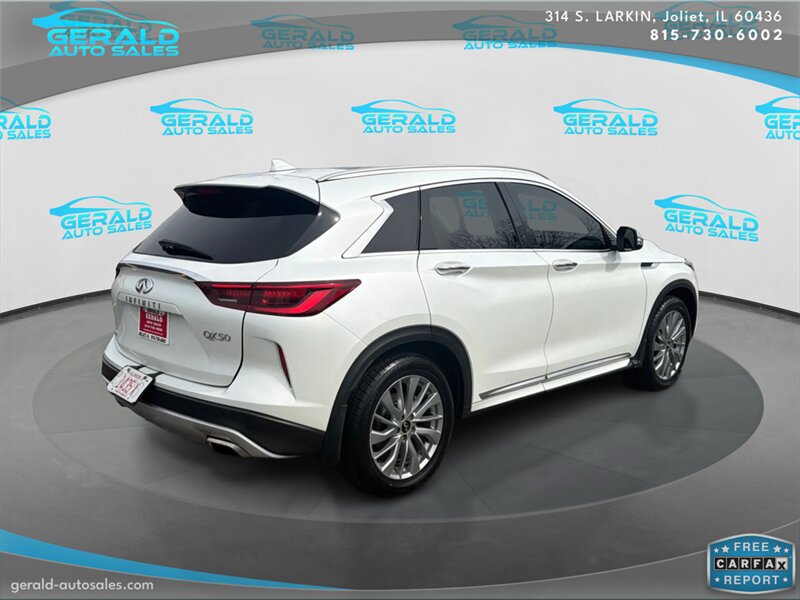 Used 2023 INFINITI QX50 Luxe w/ Accent Package AWD/4WD image 7