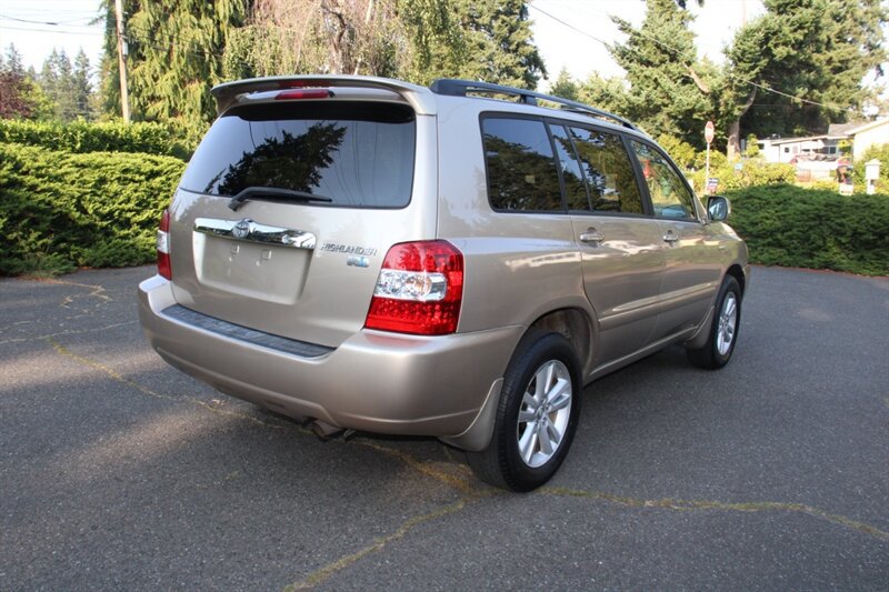 Used 2007 Toyota Highlander Limited AWD/4WD image 3