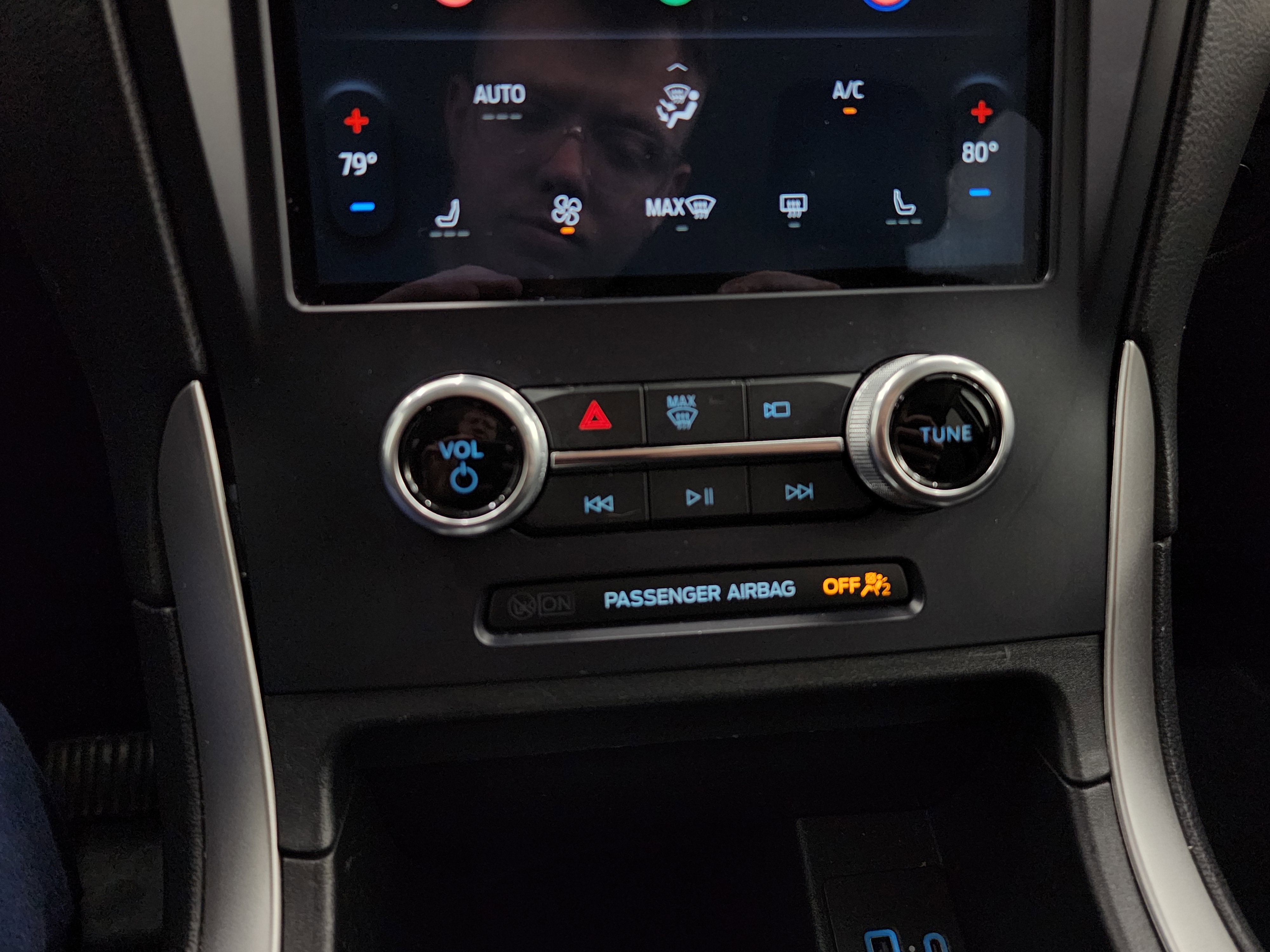 Used 2022 Ford Edge SEL image 49