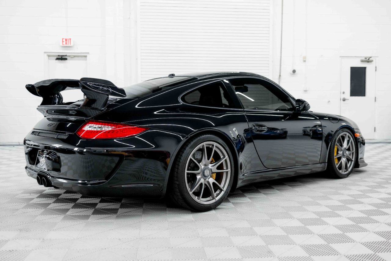 Used 2010 Porsche 911 GT3 RWD image 8