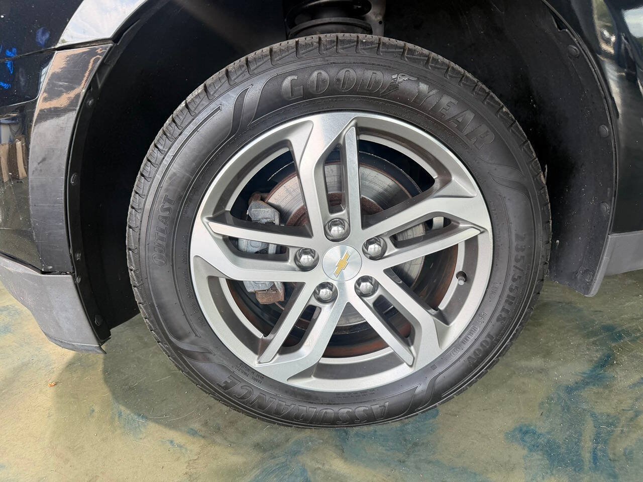 Used 2016 Chevrolet Equinox LTZ w/ Enhanced Convenience Package FWD image 29