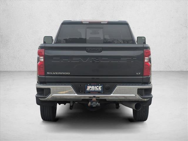 Used 2024 Chevrolet Silverado 2500 LT w/ Convenience Package image 4