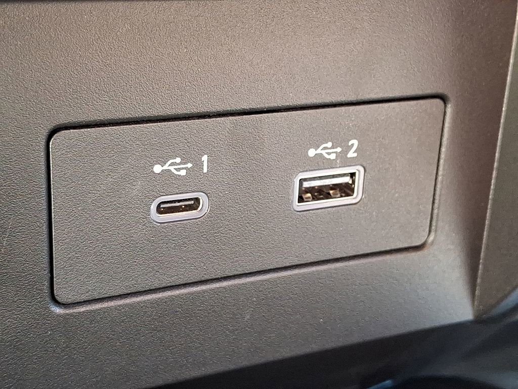 Certified 2024 Nissan Titan SV w/ SV Convenience Package image 24